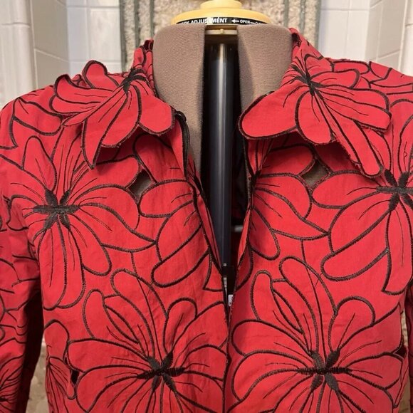 Karen Arnold. Size 3X. Cutwork Embroidered. Red Jacket. 1 Neck Button. B20 - Picture 4 of 6